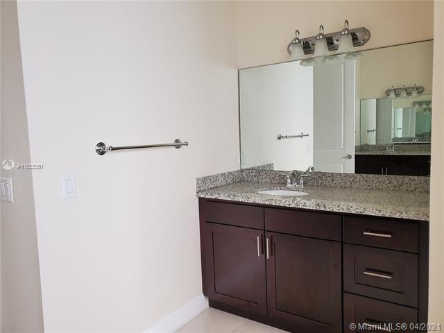 Building Photo - 9334 SW 173rd Ter