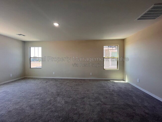Building Photo - 4617 S 108th Ave