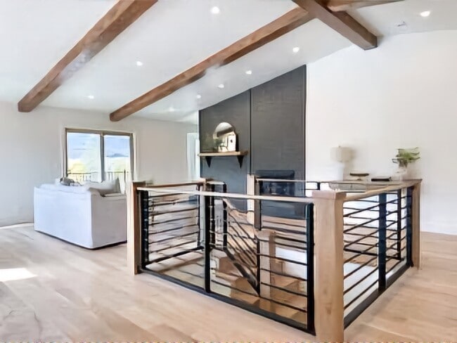 Building Photo - 3425 Fuller Dr