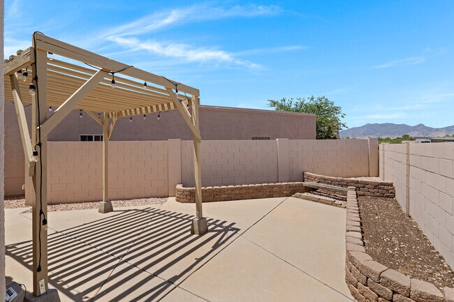 Building Photo - 4295 Desert Springs Trail