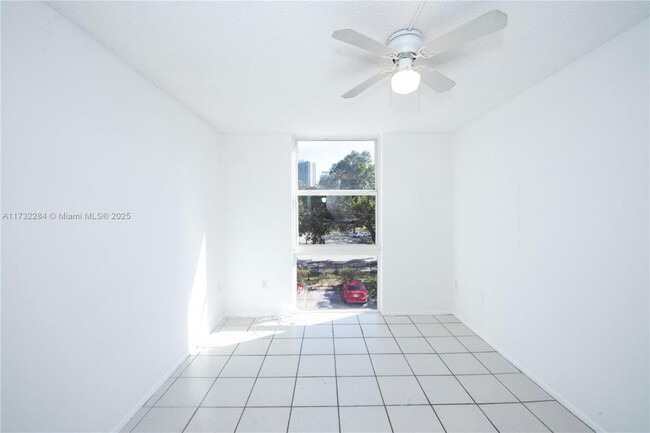 Building Photo - 2 bedroom in North Miami FL 33160