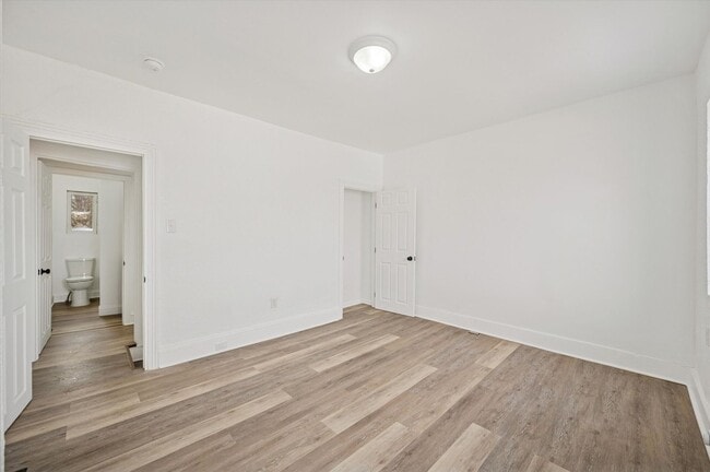 Building Photo - 2 Bedroom Home in Germantown