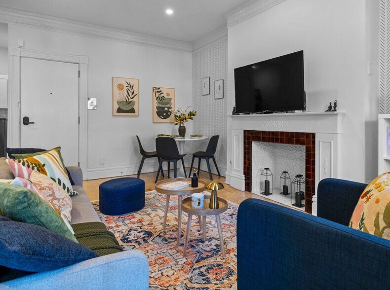 Building Photo - 182 Commonwealth Ave