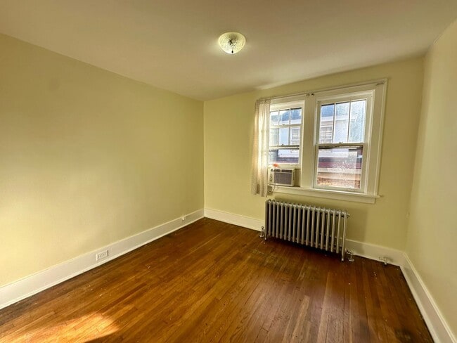 Building Photo - 3306 Shady Ave