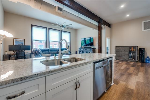 Building Photo - 2502 Live Oak St