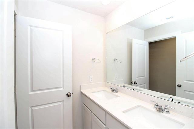 Building Photo - 330 Fire Rock Dr