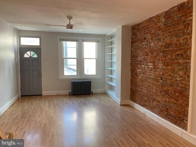 Building Photo - 3360 Frederick St
