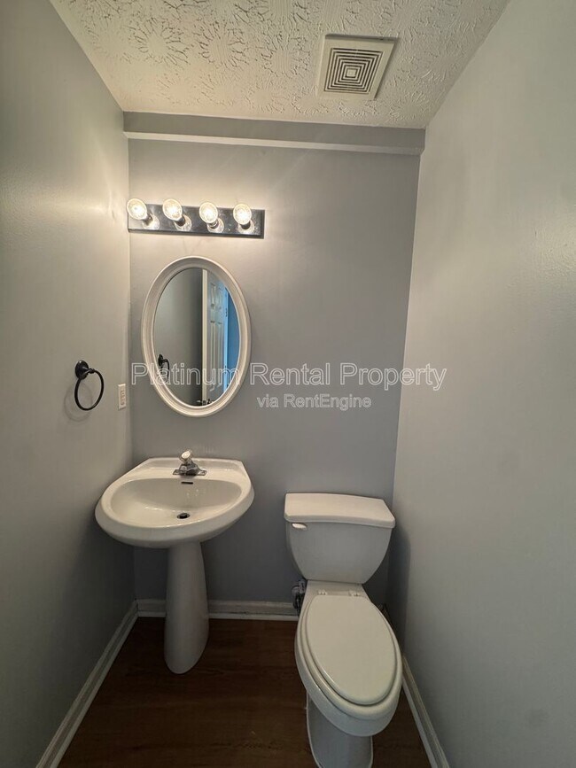 Building Photo - 2246 Wind Lass Dr