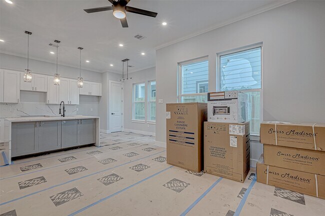 Building Photo - 6840 Del Rio St