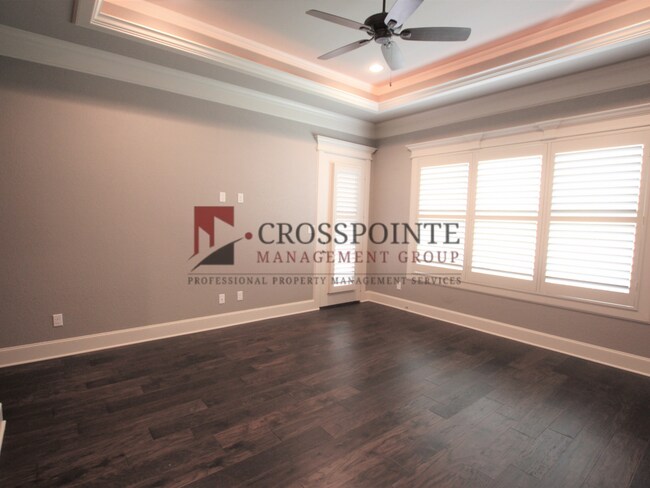 Building Photo - Gorgeous 3 bed 2 bath home in Hadley Court!