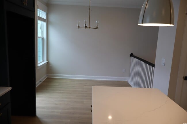 Building Photo - 8459 Waltzing Waves Ct