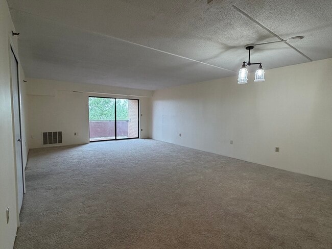 Building Photo - 2500 Mystic Valley Pkwy