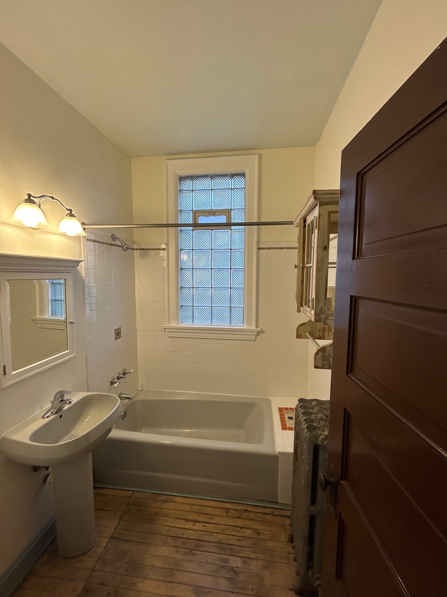 Bathroom - 2379 S Howell Ave