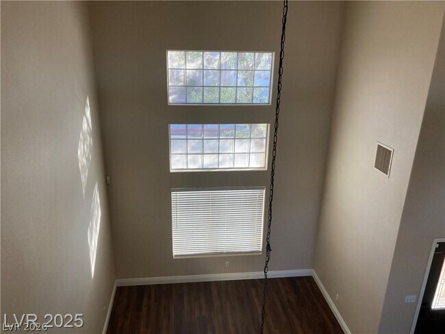 Building Photo - 3120 Whispering Canyon Ct