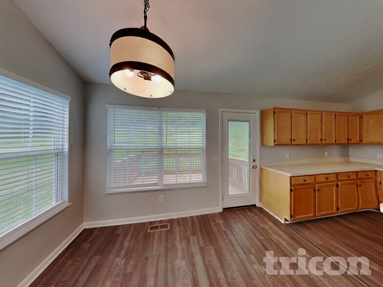 Building Photo - 154 Braxton Park Ln