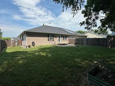 Building Photo - 722 Woodridge Dr