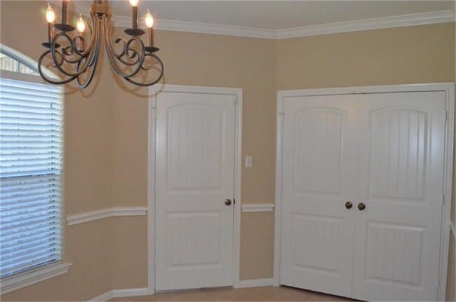 Building Photo - 12929 Corona Ct