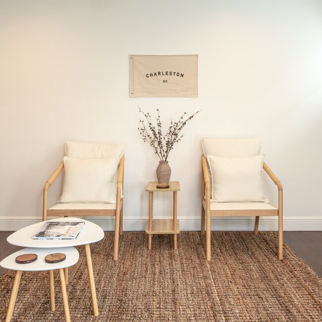 Building Photo - 5011 Jenkins Ave