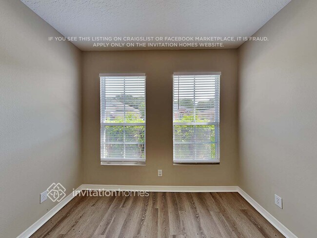 Building Photo - 985 Riviera Point Dr