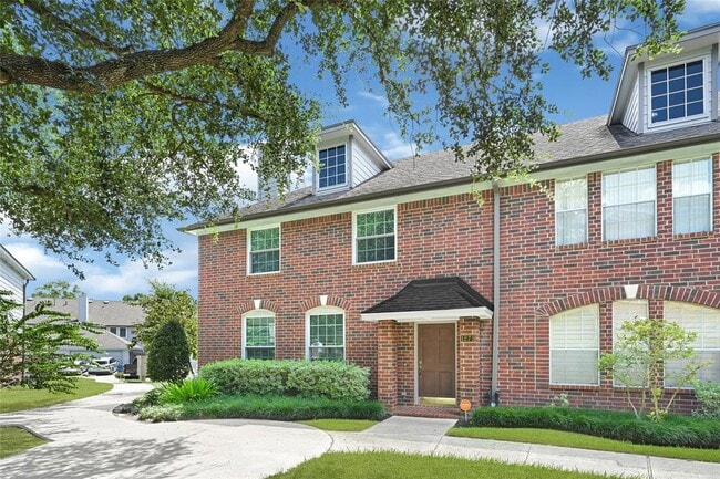 Building Photo - 1273 El Camino Village Dr