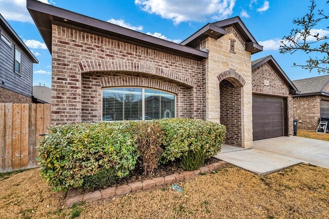 Building Photo - 7041 XIT Ranch Rd