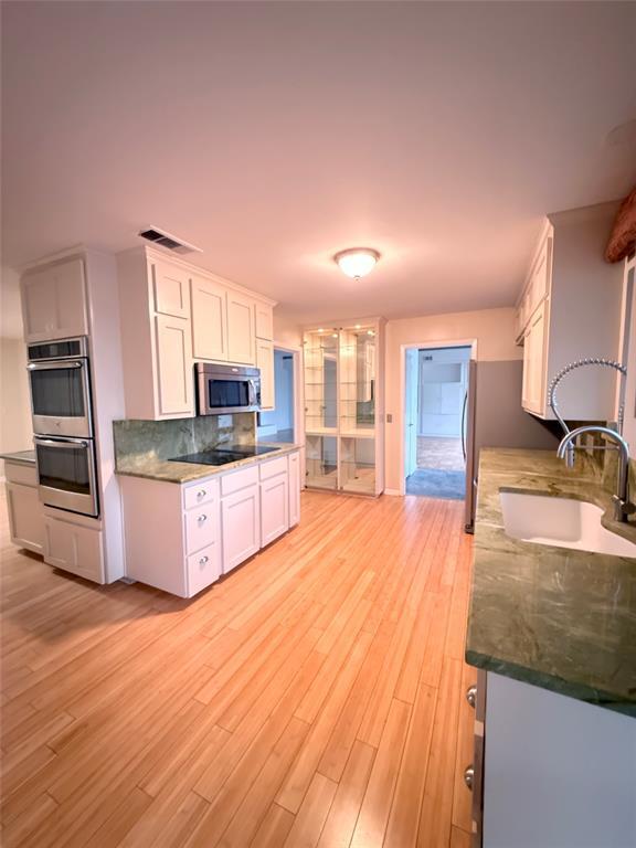 Building Photo - 112 Highlander Cove