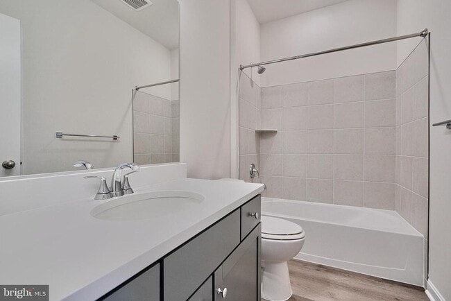 Building Photo - 2509 Gatwick Ln