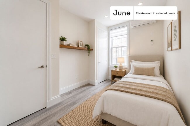Building Photo - 39A Broome St