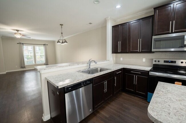 Building Photo - 92 Reese Way