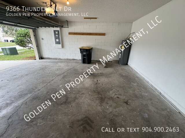 Building Photo - 9366 Thunderbolt Dr