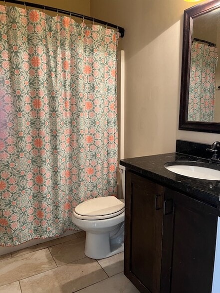 Building Photo - 201 Wall St