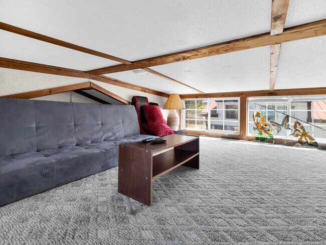 Building Photo - 1449 Suncrest St