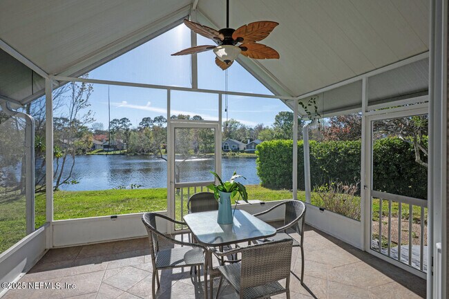 Building Photo - 2958 Lantana Lakes Dr E