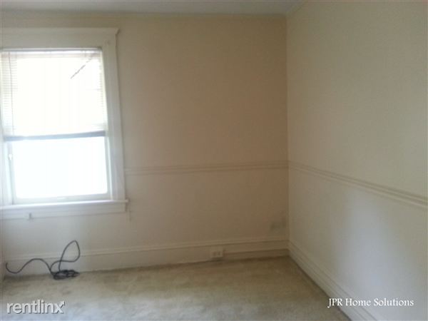 Primary Photo - 306 Ellery Ave