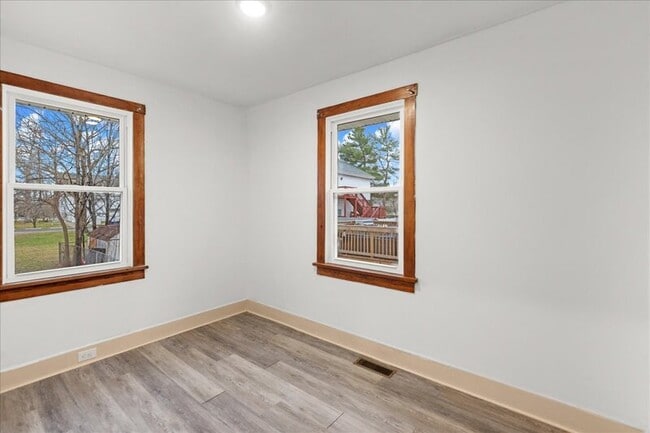 Building Photo - 6008 Second St.