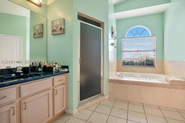 Building Photo - 321 Corvina Dr