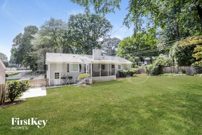 Building Photo - 2822 Rutherford Dr