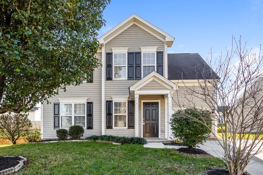 Primary Photo - 6720 Fortescue Dr
