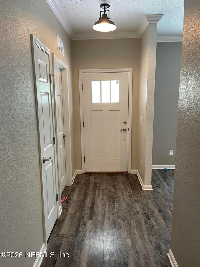 Building Photo - 5549 Broadgate Ct