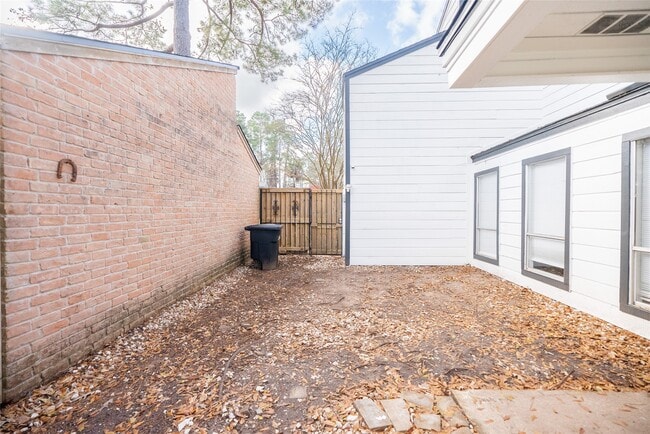 Building Photo - 13314 Ravensway Dr