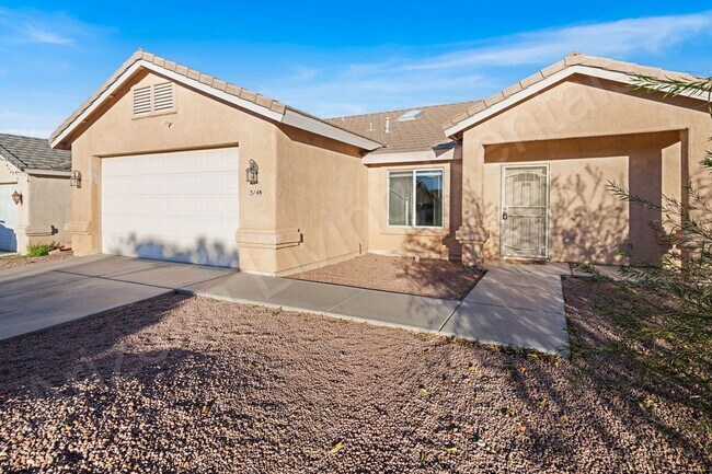 Building Photo - CHARMING CURB APPEAL