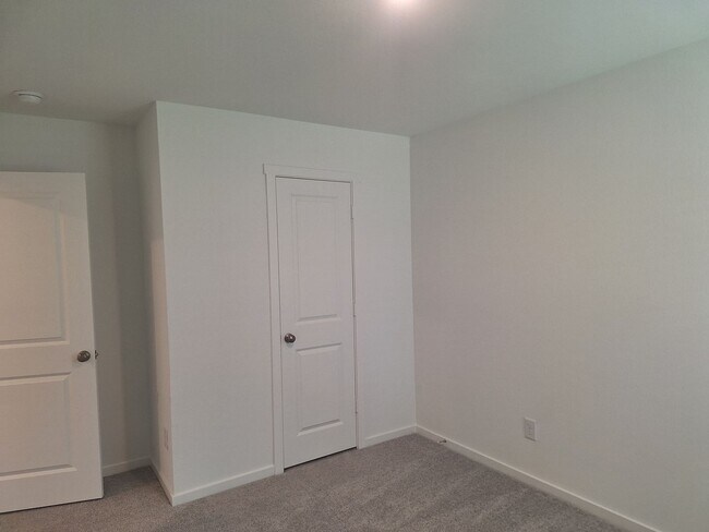 Building Photo - 15009 Bushwacker Wy
