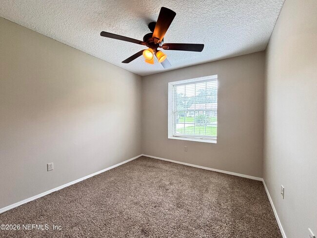 Building Photo - 1270 Tahoe Ct