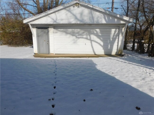 Building Photo - 4299 Curundu Ave