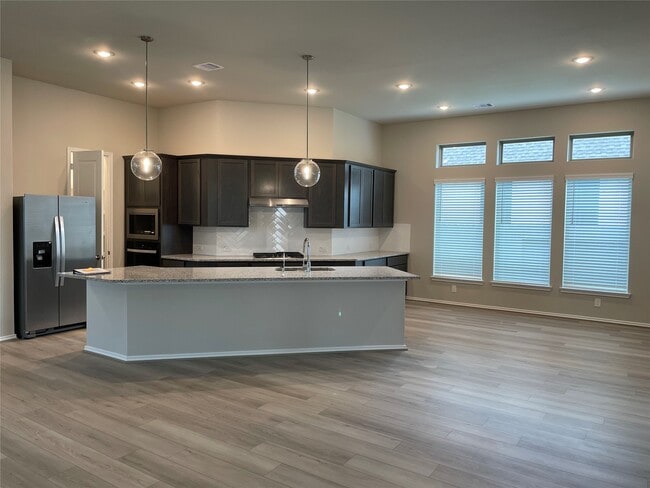 Building Photo - 2302 Hazel Berry St