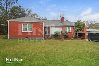 Building Photo - 1648 Columbia Dr