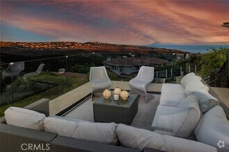 Building Photo - 52 Coral Reef