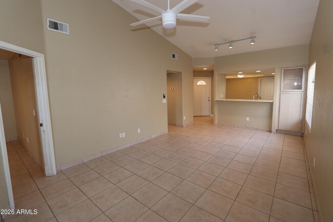 Building Photo - 1099 W Flint St