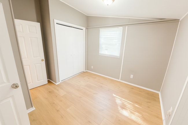 Building Photo - 4029 Pershing Ave