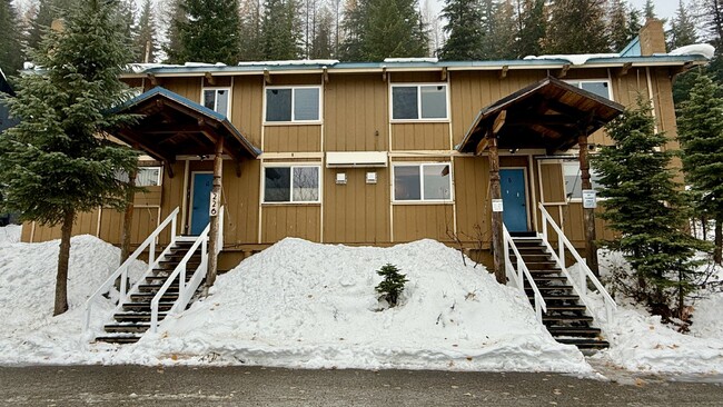 Primary Photo - Furnished Ski Season Condo on Schweitzer